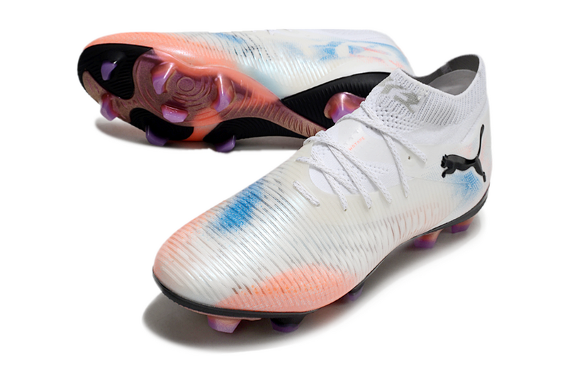 CHUTEIRA PUMA FUTURE 8 ULTIMATE CAMPO - BRANCA E LARANJA