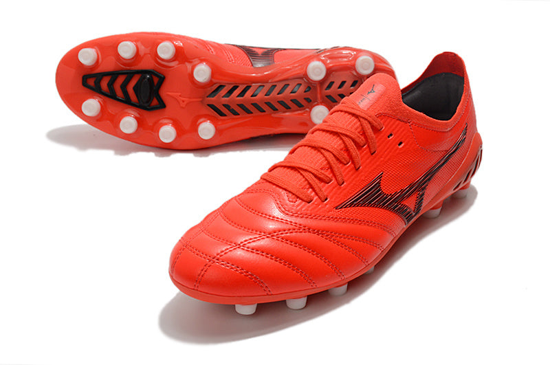 CHUTEIRA MIZUNO MORELIA NEO III JAPAN CAMPO - VERMELHA E PRETA