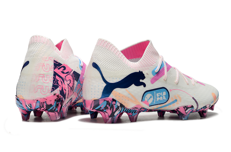 CHUTEIRA PUMA FUTURE 7 ULTIMATE CAMPO - BRANCA E ROXA