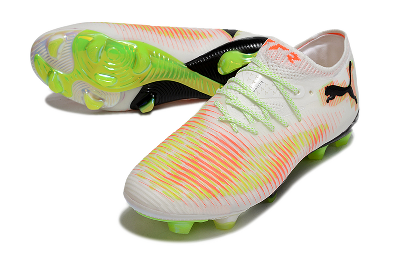 CHUTEIRA PUMA FUTURE 8 ULTIMATE LOW CAMPO - BRANCA E VERDE