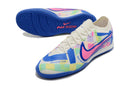 CHUTEIRA NIKE AIR ZOOM MERCURIAL VAPOR 15 ELITE FUTSAL - BRANCA, AZUL E ROSA