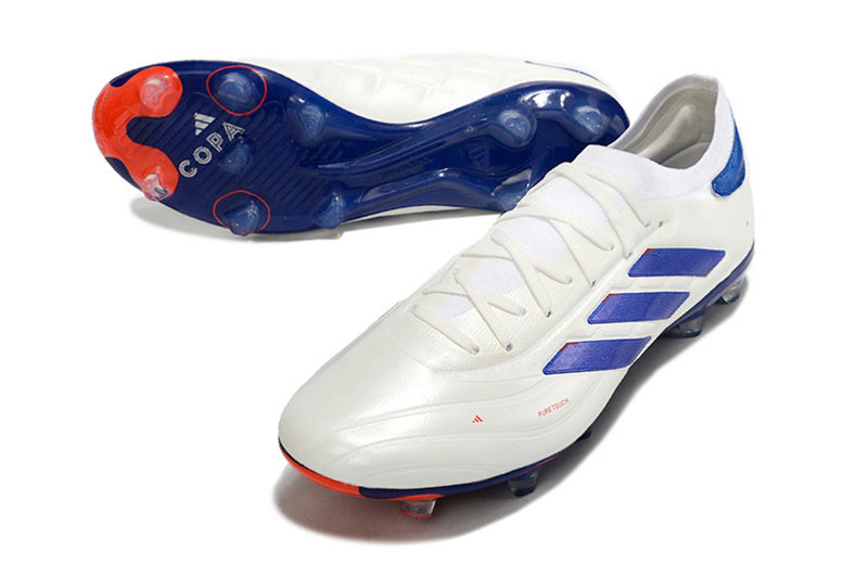 CHUTEIRA ADIDAS COPA PURE II CAMPO "ADVANCEMENT" - BRANCA E AZUL