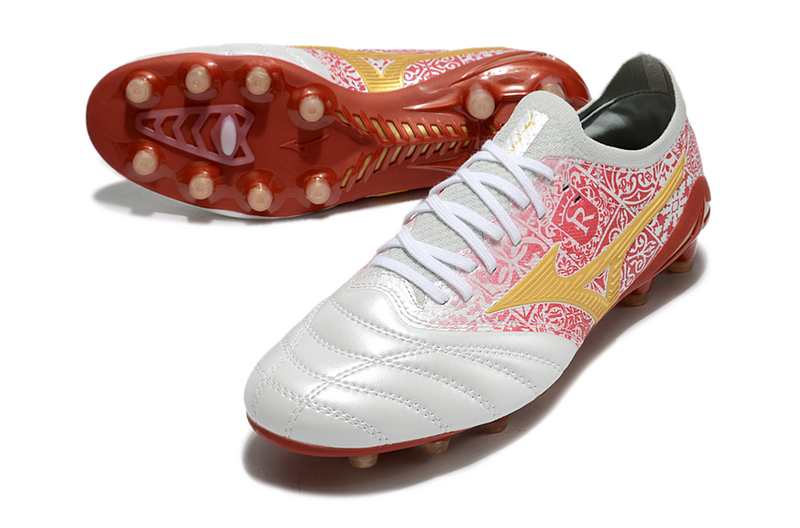 CHUTEIRA MIZUNO MORELIA NEO IV JAPAN CAMPO "SR4" - BRANCA E VERMELHA