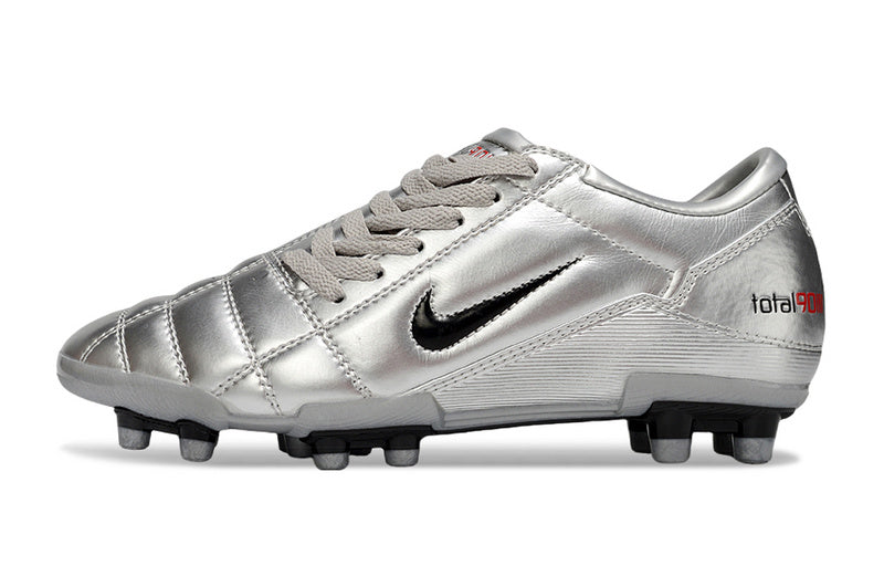 CHUTEIRA NIKE TOTAL 90 III CAMPO - PRATA E VERMELHA