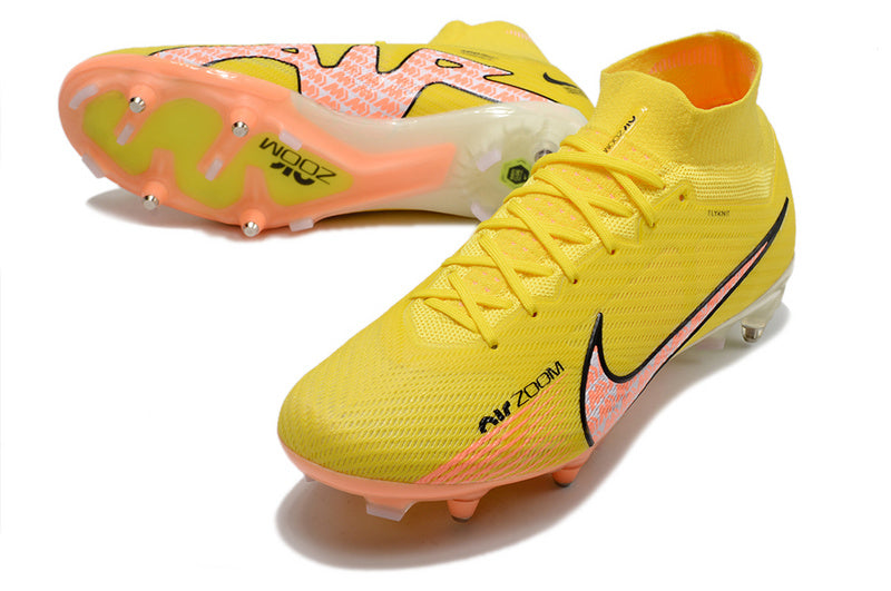 CHUTEIRA NIKE AIR ZOOM MERCURIAL SUPERFLY 9 ELITE TRAVA MISTA FIXA "LUCENT" - AMARELA E LARANJA