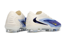 CHUTEIRA NIKE PHANTOM 6 ELITE CAMPO "FEAR NOTHING" - BRANCA E AZUL