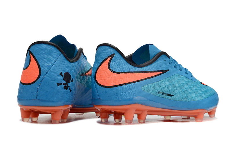CHUTEIRA NIKE HYPERVENOM ELITE CAMPO - AZUL E LARANJA