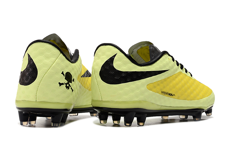 CHUTEIRA NIKE HYPERVENOM ELITE CAMPO - AMARELA E PRETA