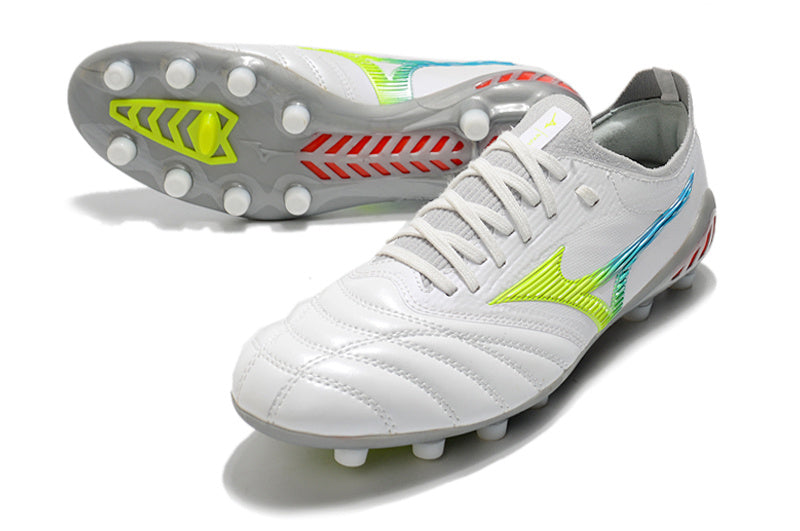 CHUTEIRA MIZUNO MORELIA NEO III JAPAN CAMPO - BRANCA E AZUL