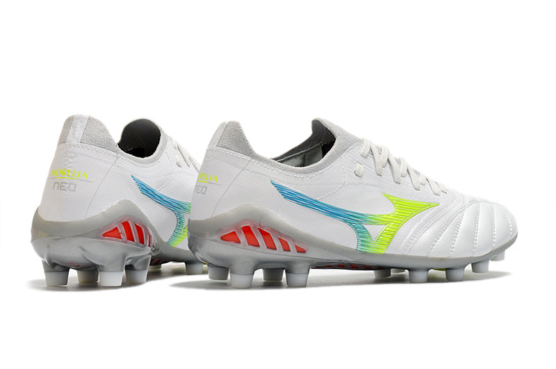 CHUTEIRA MIZUNO MORELIA NEO III JAPAN CAMPO - BRANCA E AZUL