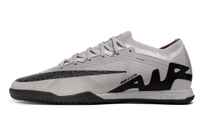 CHUTEIRA NIKE AIR ZOOM MERCURIAL VAPOR 15 ELITE FUTSAL "RISING GEM" - CINZA