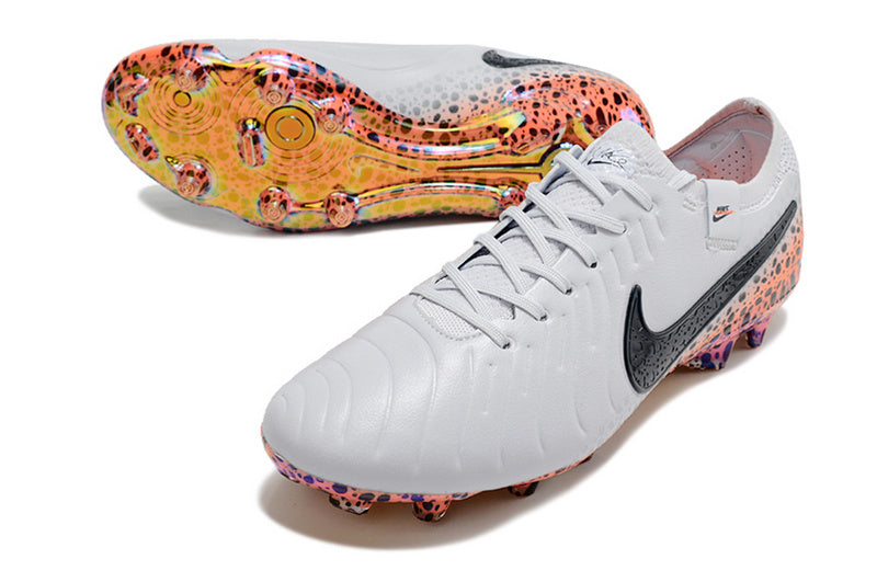 CHUTEIRA NIKE TIEMPO LEGEND 10 ELITE CAMPO "ELECTRIC" - BRANCA E COLORIDA