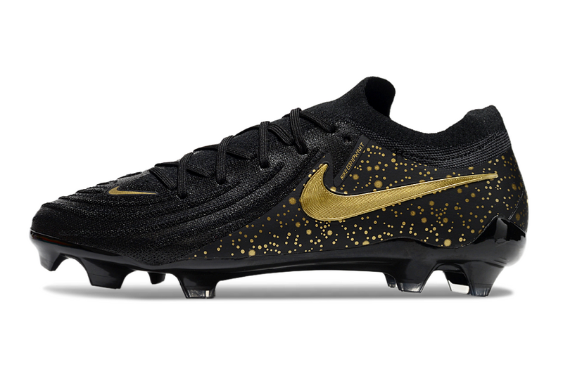 CHUTEIRA NIKE PHANTOM GX II ELITE CAMPO - PRETA E DOURADA