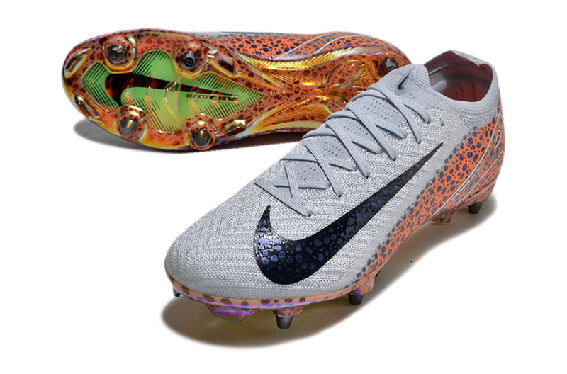 CHUTEIRA NIKE AIR ZOOM MERCURIAL VAPOR 16 ELITE TRAVA MISTA "ELECTRIC" - BRANCA E LARANJA
