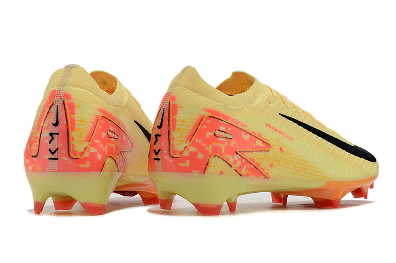CHUTEIRA NIKE AIR ZOOM MERCURIAL VAPOR 16 ELITE CAMPO "MBAPPÉ" - AMARELA E LARANJA