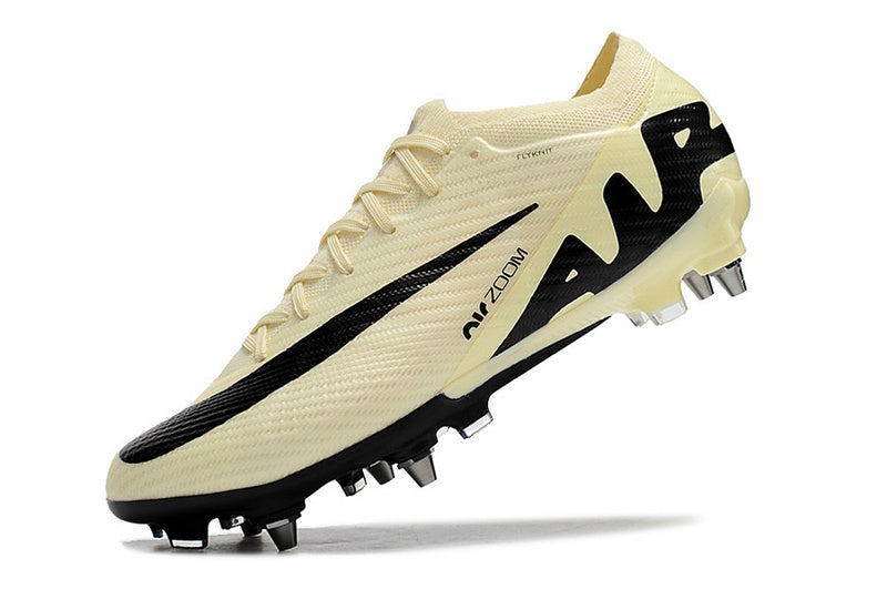 CHUTEIRA NIKE AIR ZOOM MERCURIAL VAPOR 15 ELITE TRAVA MISTA "MAD READY" - BEGE E PRETA