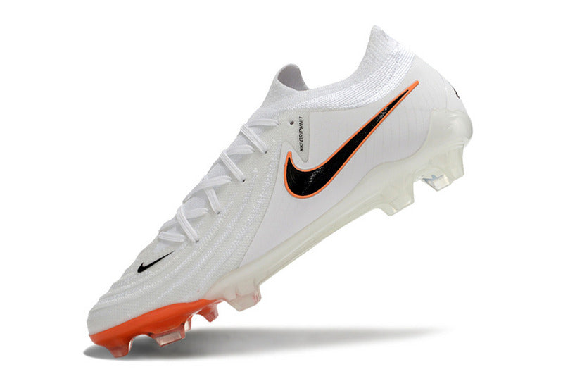 CHUTEIRA NIKE PHANTOM GX II ELITE CAMPO - BRANCA E LARANJA