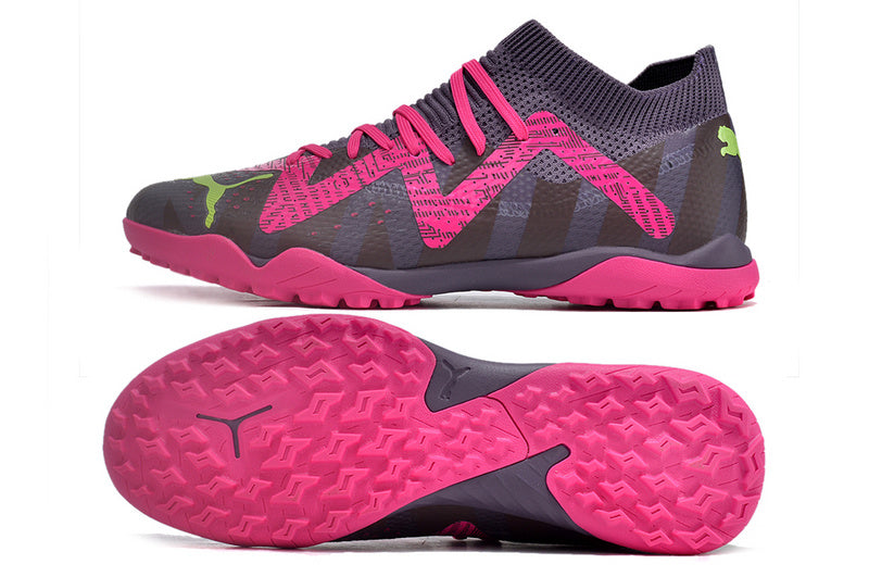 CHUTEIRA PUMA FUTURE ULTIMATE SOCIETY "CONCEPT" - PRETA E ROXA