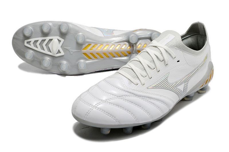 CHUTEIRA MIZUNO MORELIA NEO III JAPAN CAMPO - BRANCA E AMARELA