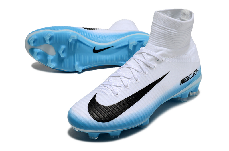 CHUTEIRA NIKE MERCURIAL SUPERFLY 5 ELITE CAMPO - BRANCA E AZUL