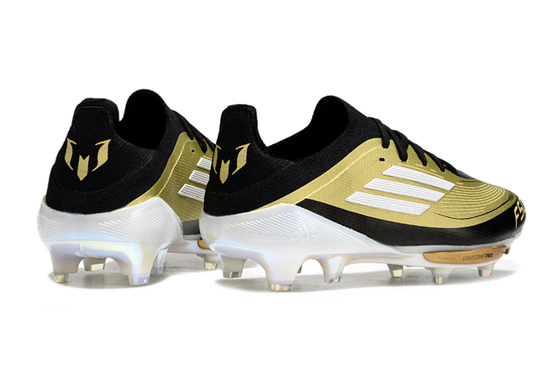 CHUTEIRA ADIDAS F50.1 LIGHTSTRIKE PRO ELITE CAMPO "TRIUNFO DOURADO" - PRETA E DOURADA