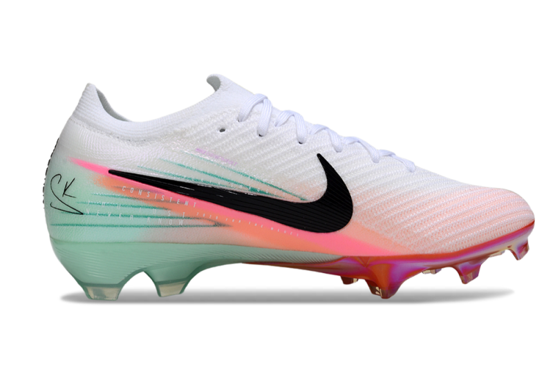 CHUTEIRA NIKE AIR ZOOM MERCURIAL VAPOR 16 ELITE CAMPO "SAM KERR" - BRANCA E COLORIDA