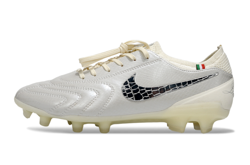 CHUTEIRA NIKE TIEMPO LEGEND 10 ELITE CAMPO "LUXE" - BRANCA
