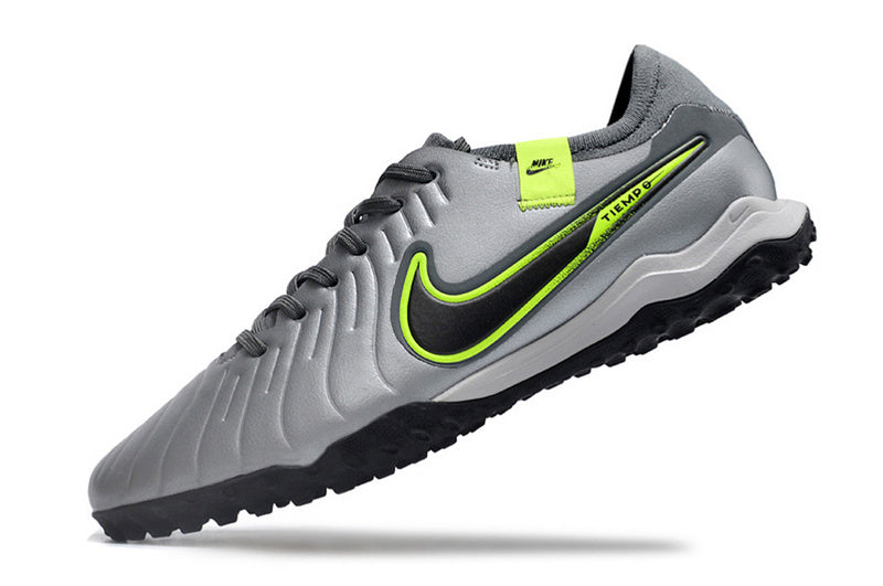 CHUTEIRA NIKE TIEMPO LEGEND 10 SOCIETY - CINZA, PRETA E VERDE