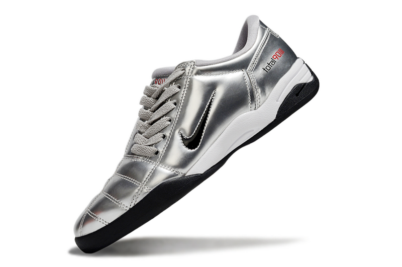 CHUTEIRA NIKE TOTAL 90 III FUTSAL - PRATA E VERMELHA