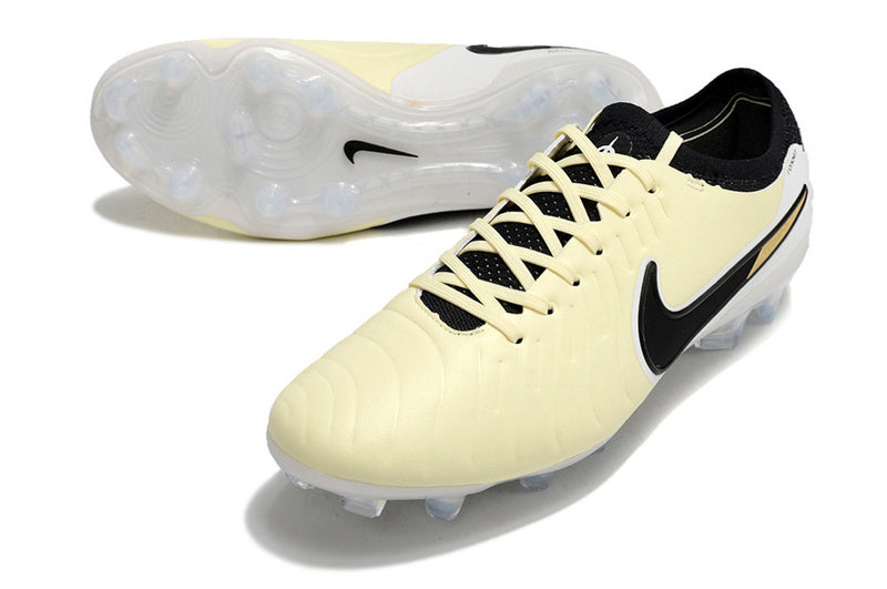 CHUTEIRA NIKE TIEMPO LEGEND 10 ELITE CAMPO - BEGE E BRANCA