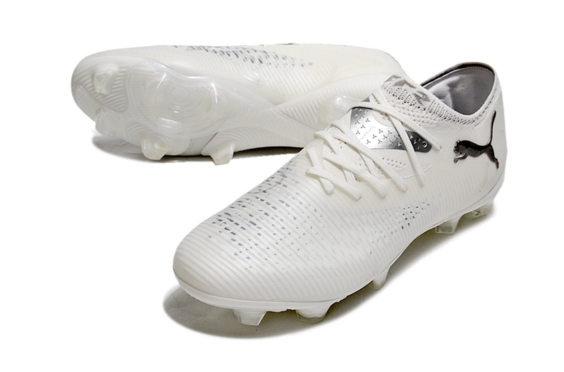 CHUTEIRA PUMA FUTURE 8 ULTIMATE LOW CAMPO - BRANCA