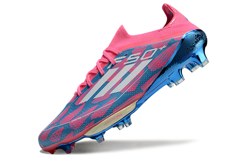 CHUTEIRA ADIDAS F50.1 LIGHTSTRIKE PRO ELITE CAMPO "REEMERGENCE" - ROSA E AZUL