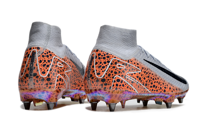 CHUTEIRA NIKE AIR ZOOM MERCURIAL SUPERFLY 10 ELITE TRAVA MISTA "ELECTRIC" - BRANCA E LARANJA