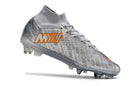 CHUTEIRA NIKE AIR ZOOM MERCURIAL SUPERFLY 9 ELITE TRAVA MISTA FIXA "XXV" - PRATA