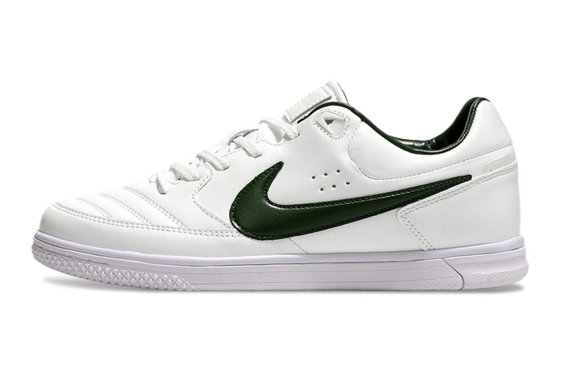 CHUTEIRA NIKE GATO FUTSAL - BRANCA E PRETA