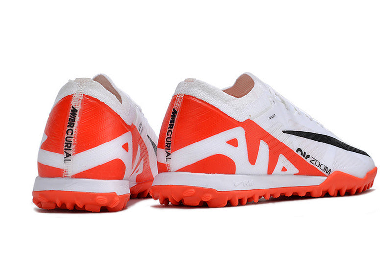 CHUTEIRA NIKE  MERCURIAL AIR ZOOM VAPOR 15 ELITE SOCIETY "READY" - BRANCA E LARANJA