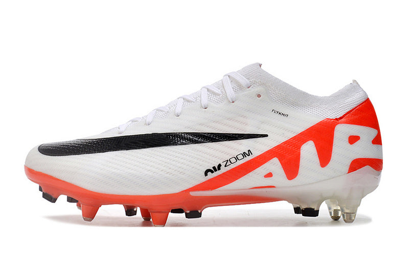 CHUTEIRA NIKE AIR ZOOM MERCURIAL VAPOR 15 ELITE TRAVA MISTA FIXA "READY" - BRANCA E VERMELHA