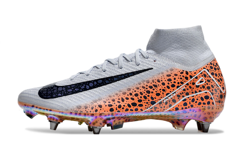 CHUTEIRA NIKE AIR ZOOM MERCURIAL SUPERFLY 10 ELITE TRAVA MISTA "ELECTRIC" - BRANCA E LARANJA