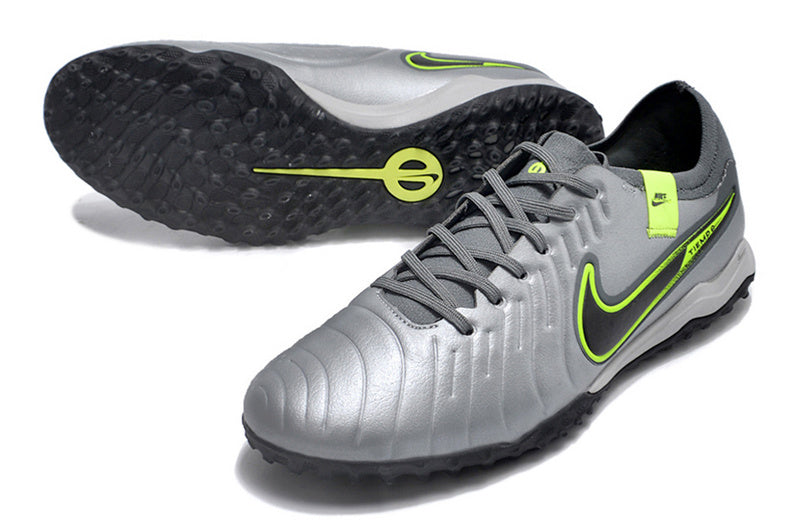 CHUTEIRA NIKE TIEMPO LEGEND 10 SOCIETY - CINZA, PRETA E VERDE