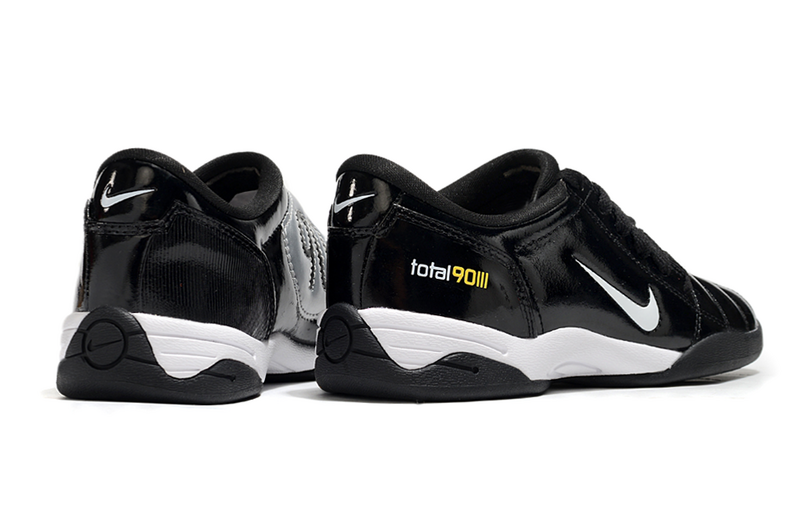 CHUTEIRA NIKE TOTAL 90 III FUTSAL - PRETA E CINZA