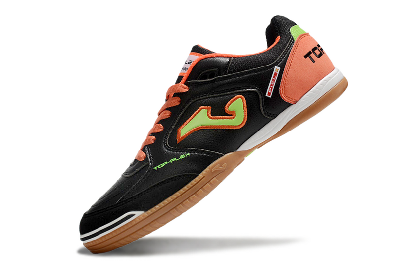 CHUTEIRA JOMA TOP FLEX FUTSAL - PRETA E LARANJA