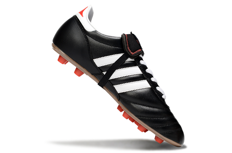 CHUTEIRA ADIDAS COPA MUNDIAL SPZL CAMPO - PRETA