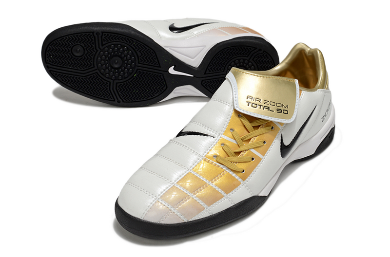 CHUTEIRA NIKE AIR ZOOM TOTAL 90 III FUTSAL - BRANCA E DOURADA