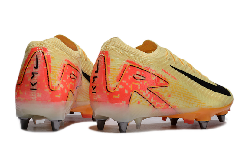 CHUTEIRA NIKE AIR ZOOM MERCURIAL VAPOR 16 ELITE TRAVA MISTA "MBAPPÉ" - AMARELA E LARANJA