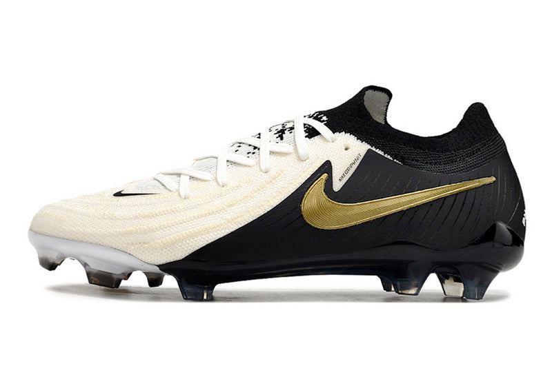 CHUTEIRA NIKE PHANTOM GX II ELITE CAMPO "MAD READY" - BRANCA E PRETA