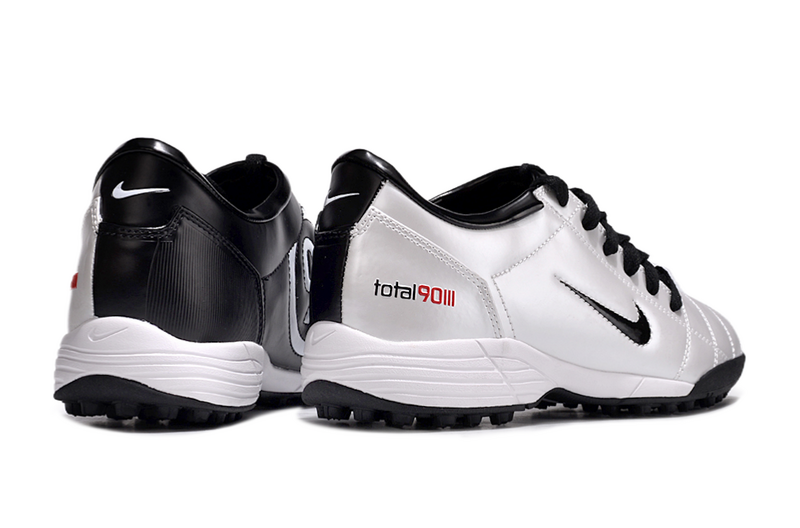 CHUTEIRA NIKE TOTAL 90 III SOCIETY - PRATA E PRETA