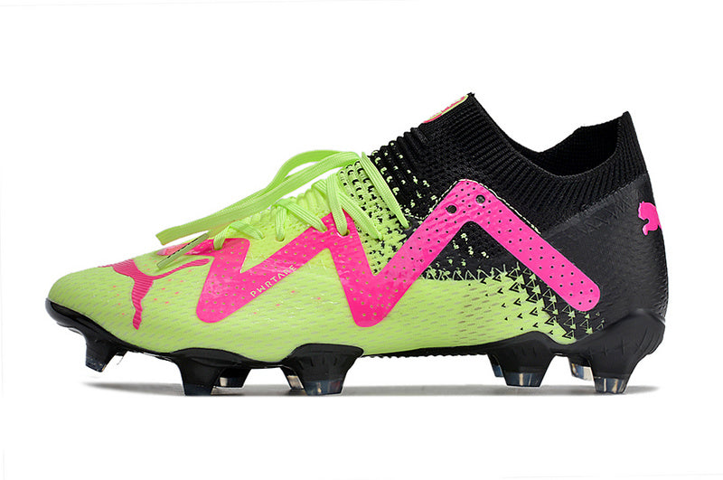 CHUTEIRA PUMA FUTURE ULTIMATE CAMPO "TRICKS" PRETA E VERDE