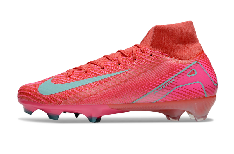 CHUTEIRA NIKE AIR ZOOM MERCURIAL SUPERFLY 10 ELITE CAMPO "MAD ENERGY" - VERMELHA E CIANO