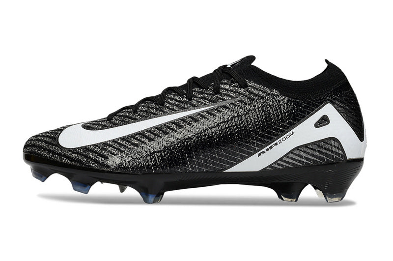 CHUTEIRA NIKE AIR ZOOM MERCURIAL VAPOR 16 ELITE CAMPO - PRETA E BRANCA