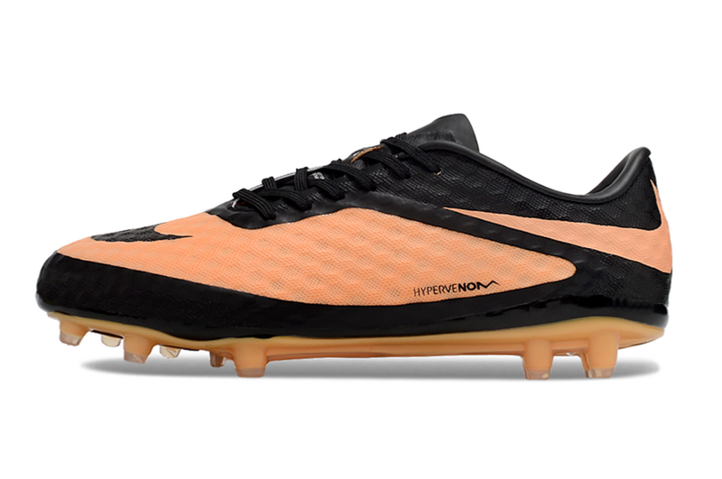 CHUTEIRA NIKE HYPERVENOM ELITE CAMPO - LARANJA E PRETA